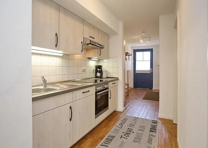 Appartement Papillon 04-1 *